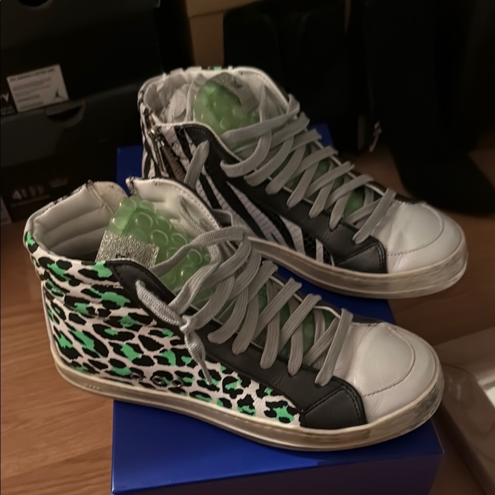 Stylish Women's High-Top Sneakers